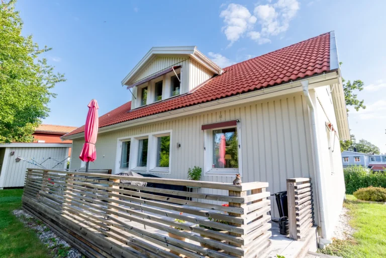 Fasadmålning Nacka Efter-bild
